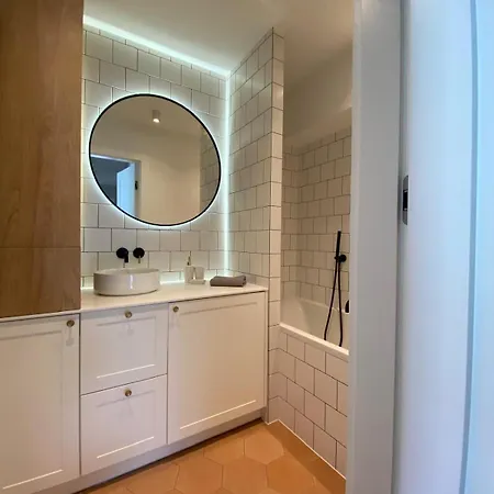 Cozy Wooden * סופוט