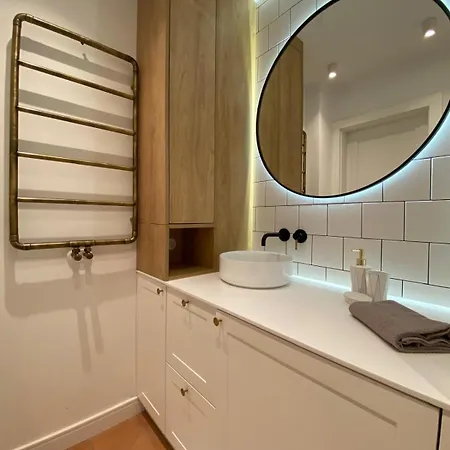 Cozy Wooden דירה